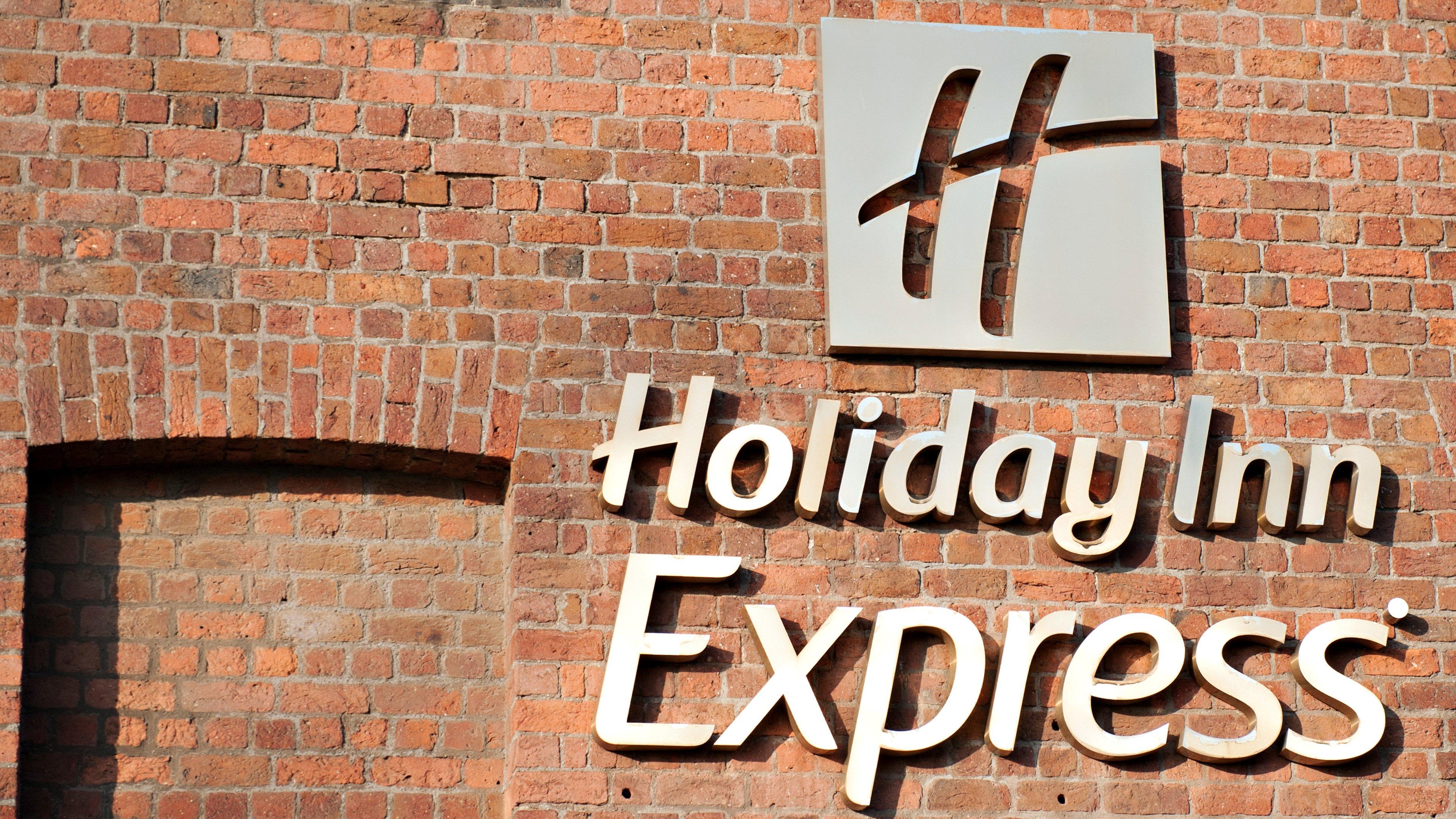 Holiday Inn Express Liverpool-Albert Dock, An Ihg Hotel Exterior photo